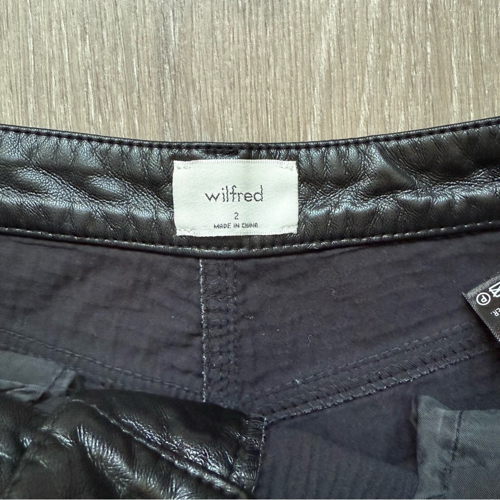 Wilfred Melina Black Vegan Leather Pants Size 2 Moto Biker Straight Leg - Picture 15 of 15